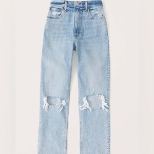 Abercrombie & Fitch 90’s Ultra High Rise Straight Jeans.